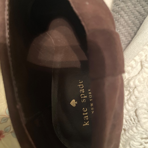 Booty - Picture 3 of 3